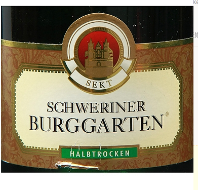 瑞格堡半干起泡Schweringer Burggarten Halbtrocken