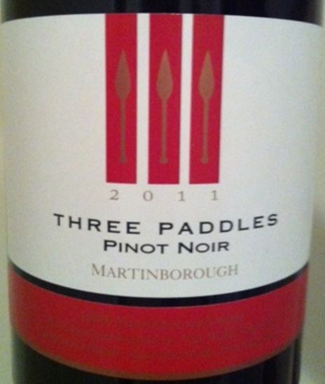 恩哇咔三拍板黑皮诺干红Nga Waka Three Paddles Pinot Noir