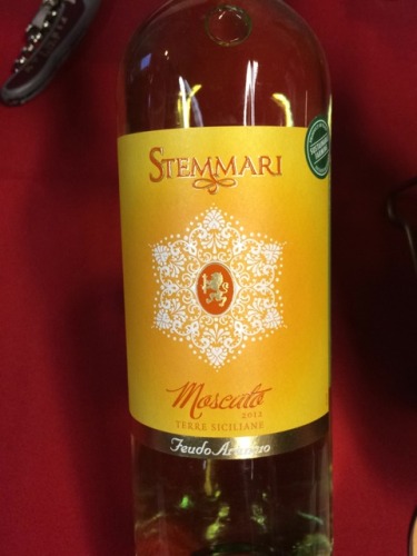 阿兰斯奥莫斯卡托干白Feudo Arancio Stemmari Moscato