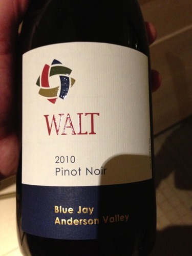 沃特南鸡庄园黑品诺干红Walt Blue Jay Pinot Noir