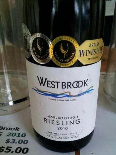 西溪雷司令半干白West Brook Riesling