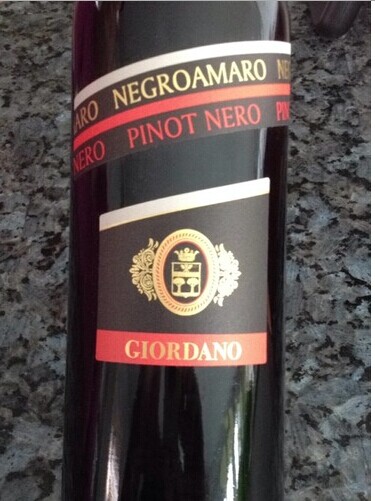 乔丹诺黑曼罗黑皮诺干红Giordano Negroamaro Pinot Nero