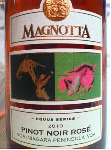 马格诺塔雅科仕黑皮诺桃红Magnotta Equus Series Pinot Noir Rose