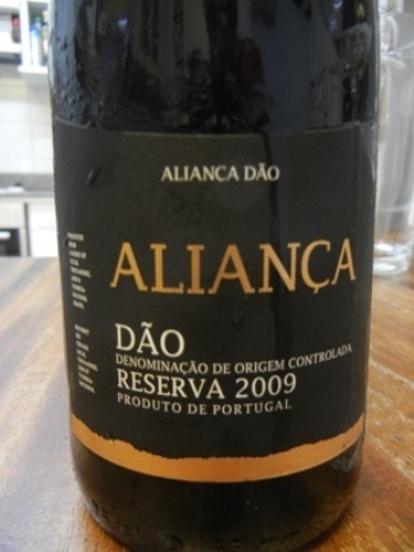 阿莲卡珍藏干红Caves Alianca Reserva