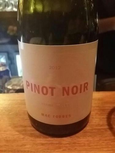 福布斯比雅拉格兰黑皮诺干红Mac Forbes Yarra Glen Pinot Noir