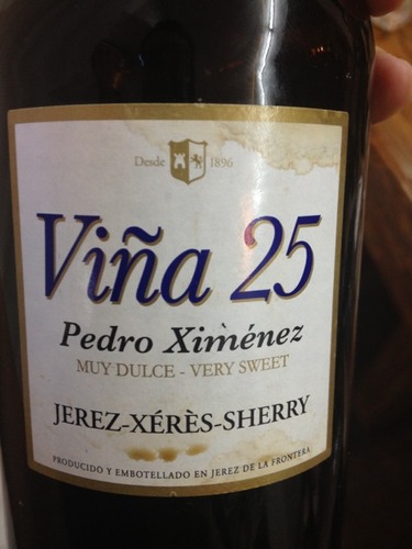 卢士涛25佩德罗-希梅内斯甜雪莉酒Lustau Vina 25 Pedro Ximenez Sweet Sherry