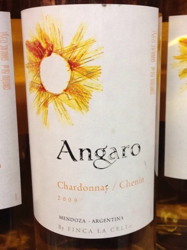 拉希莉亚毁坏霞多丽干白Finca La Celia Angaro Chardonnay