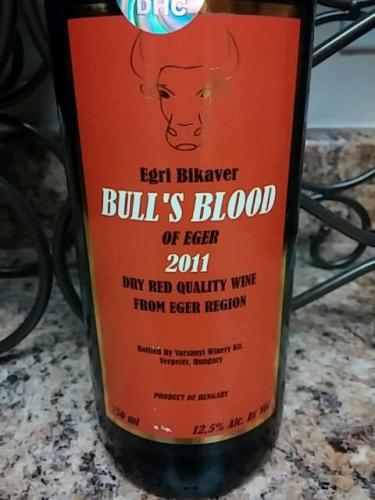 Bulls Blood Dry Red