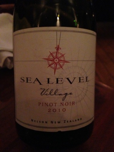 席勒夫村庄黑皮诺干红Sea Level Village Pinot Noir